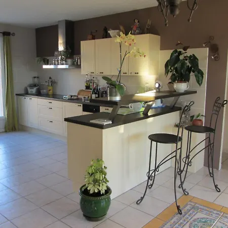 Les Hortensias Bed & Breakfast *